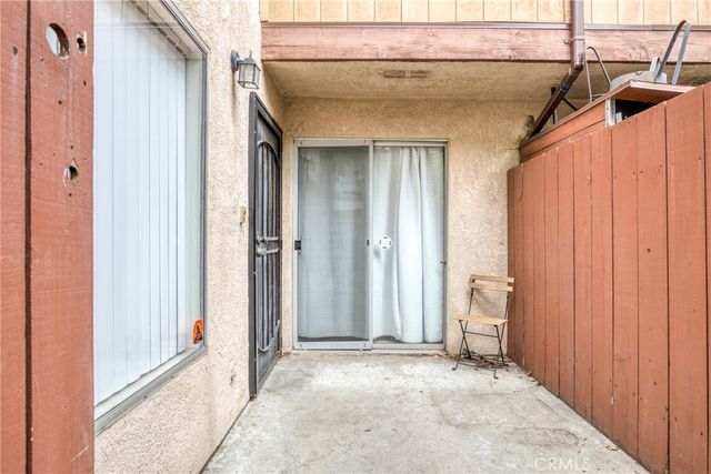 7300 Lennox J5, Van Nuys, CA 91405
