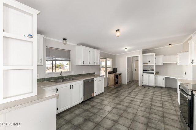 32890 N KAREN Lane, San Tan Valley, AZ 85143