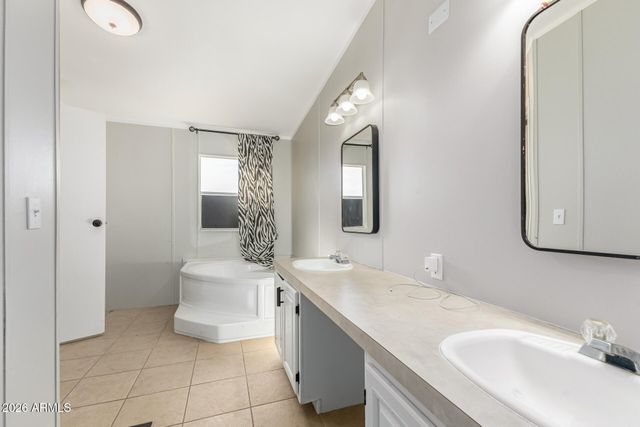 32890 N KAREN Lane, San Tan Valley, AZ 85143