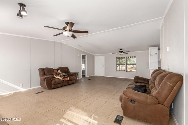 32890 N KAREN Lane, San Tan Valley, AZ 85143