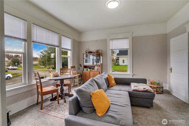 1522 S M Street, Tacoma, WA 98405
