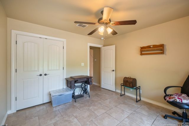 107 Garrett Way, Canyon Lake, TX 78133