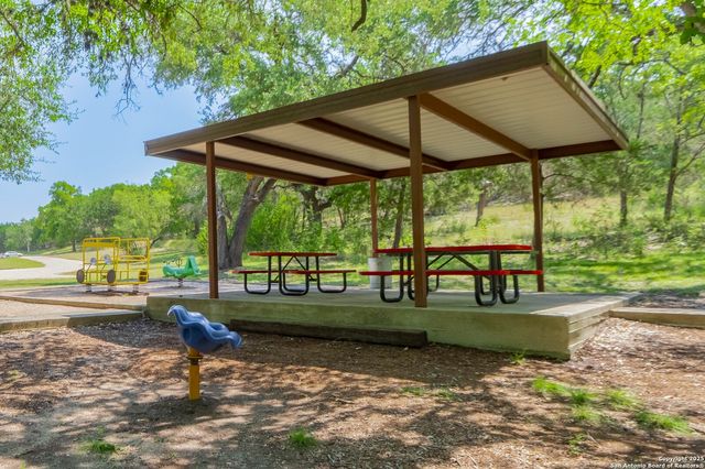 107 Garrett Way, Canyon Lake, TX 78133
