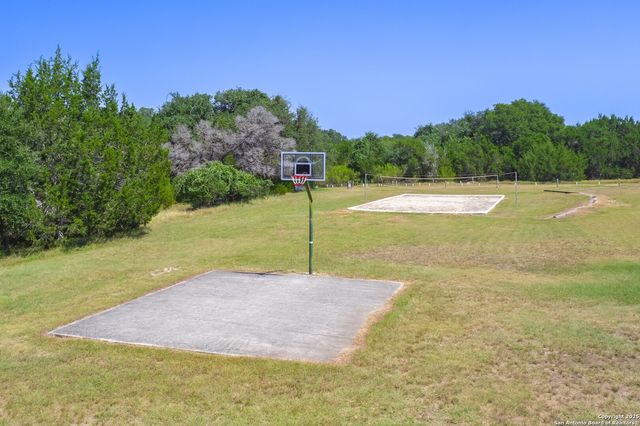 107 Garrett Way, Canyon Lake, TX 78133