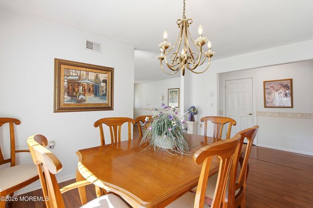 7 Turnbridge Row, Manchester, NJ 08759