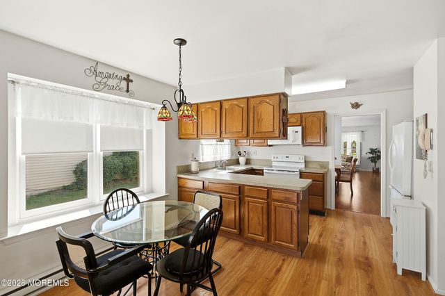 7 Turnbridge Row, Manchester, NJ 08759