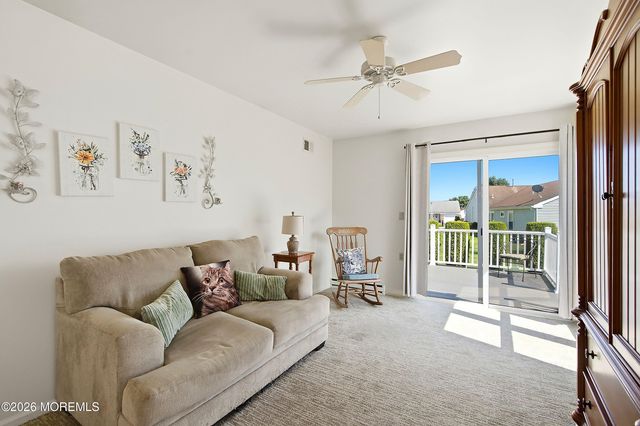 7 Turnbridge Row, Manchester, NJ 08759