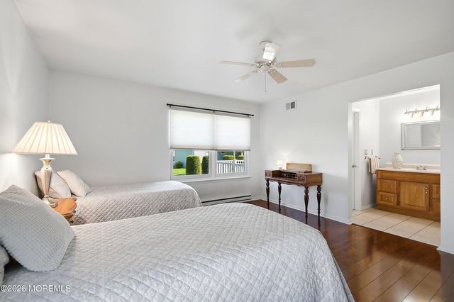 7 Turnbridge Row, Manchester, NJ 08759