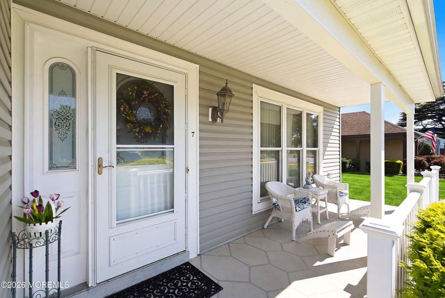 7 Turnbridge Row, Manchester, NJ 08759