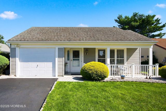 7 Turnbridge Row, Manchester, NJ 08759