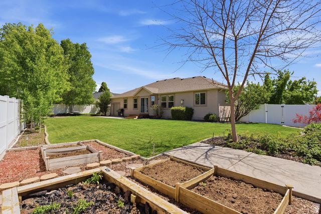 2252 W 1125 S, Syracuse, UT 84075