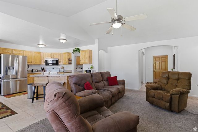 2252 W 1125 S, Syracuse, UT 84075