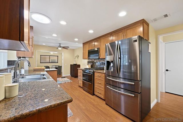 12061 Callado Rd, San Diego, CA 92128