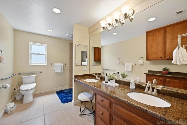 12061 Callado Rd, San Diego, CA 92128