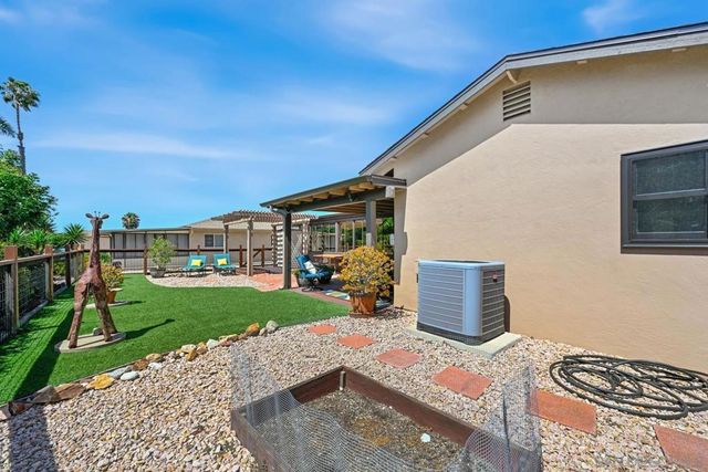 12061 Callado Rd, San Diego, CA 92128