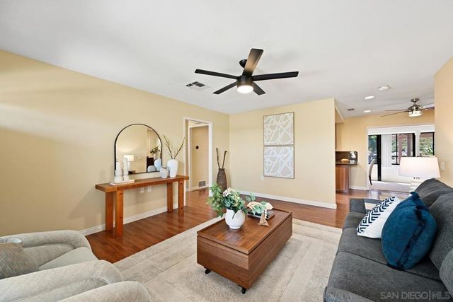 12061 Callado Rd, San Diego, CA 92128
