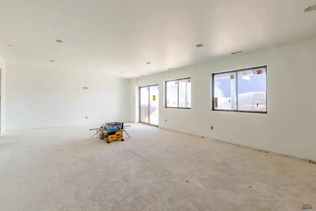 14156 SADDLE HILL DR, Rapid City, SD 57702