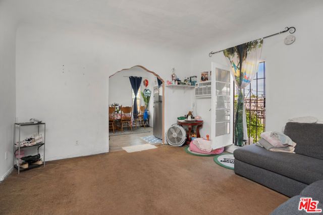 11329 Sherman Way, Sun Valley (los Angeles), CA 91352