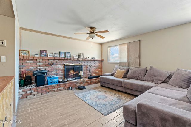 4332 W MONTE CRISTO Avenue W, Glendale, AZ 85306