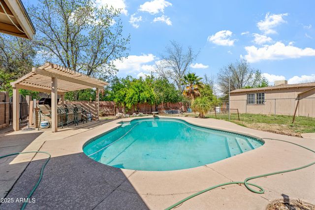 4332 W MONTE CRISTO Avenue W, Glendale, AZ 85306