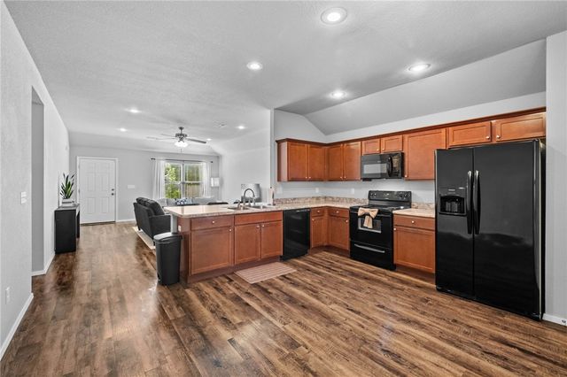 927 E Swift Drive, Fayetteville, AR 72701