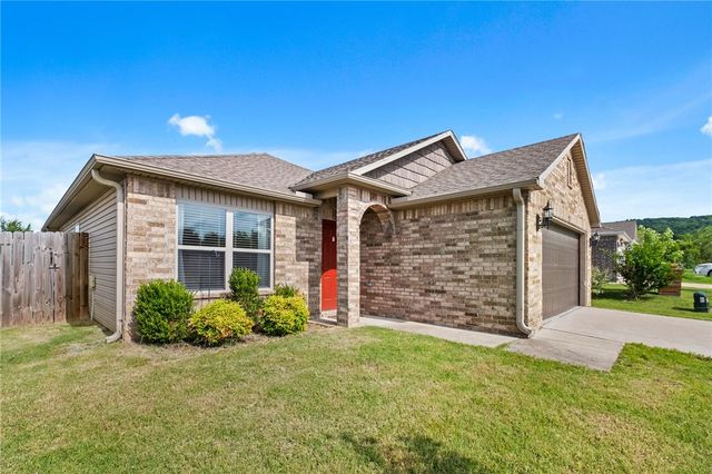 927 E Swift Drive, Fayetteville, AR 72701