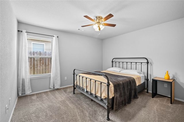 927 E Swift Drive, Fayetteville, AR 72701