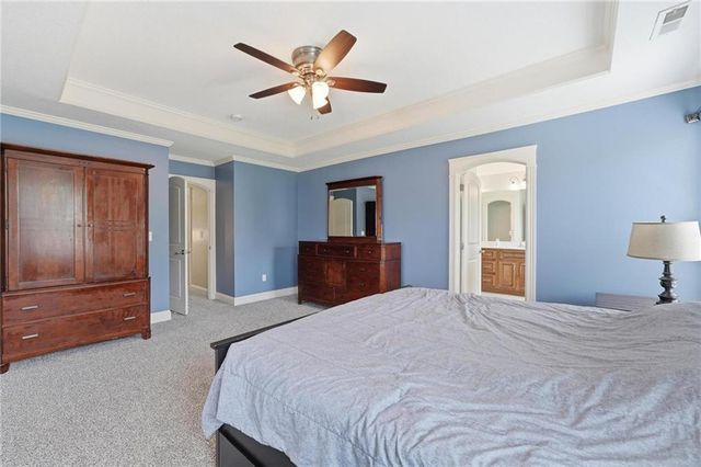 12229 Pine Valley Drive, Kansas City, KS 66109