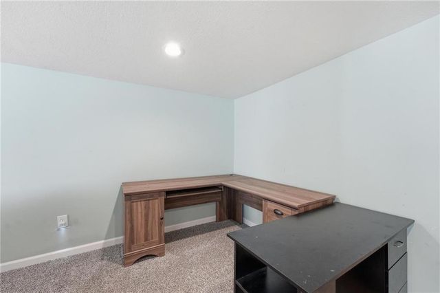 12229 Pine Valley Drive, Kansas City, KS 66109