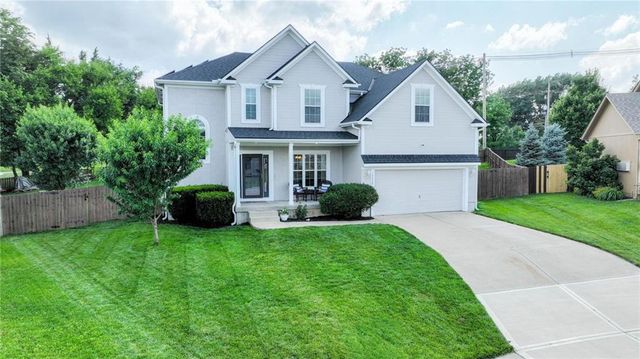 12229 Pine Valley Drive, Kansas City, KS 66109