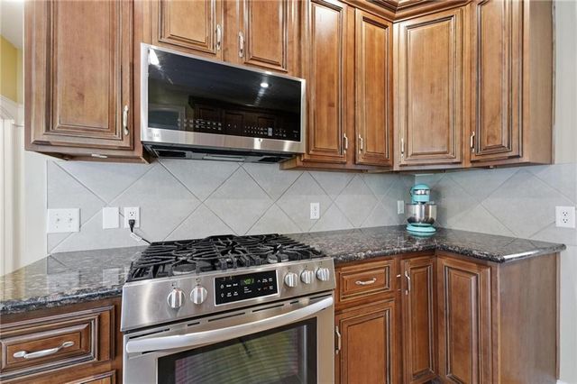 12229 Pine Valley Drive, Kansas City, KS 66109