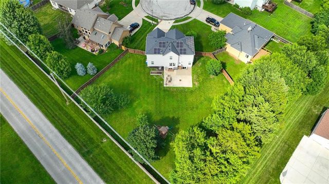12229 Pine Valley Drive, Kansas City, KS 66109