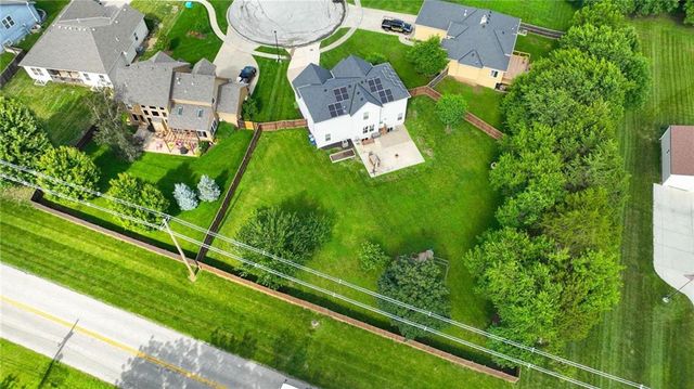 12229 Pine Valley Drive, Kansas City, KS 66109