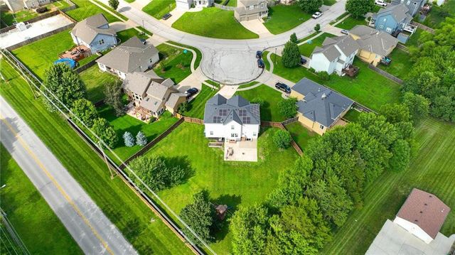 12229 Pine Valley Drive, Kansas City, KS 66109