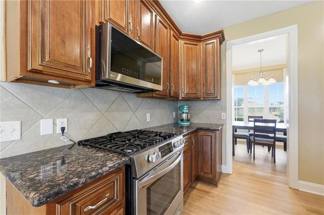 12229 Pine Valley Drive, Kansas City, KS 66109