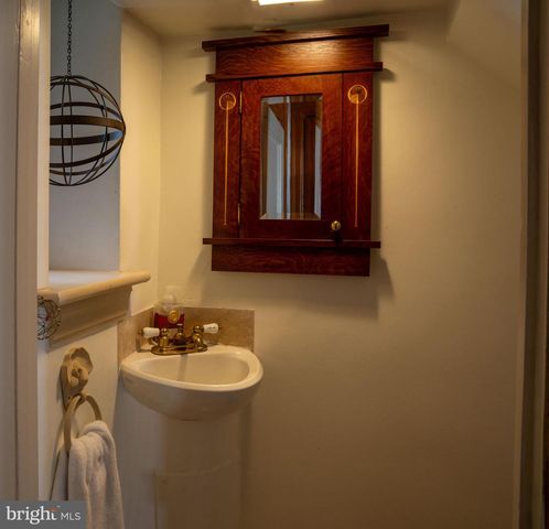 7906 RAMBLER RD, Elkins Park, PA 19027