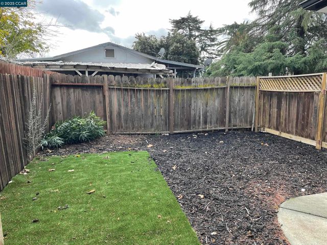 1848 Parkside Dr, Concord, CA 94519