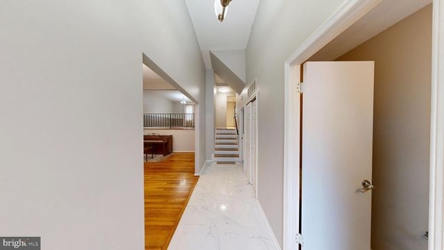 553 MONET DR, Rockville, MD 20850