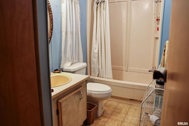 1165 250TH Street, Plymouth, IL 62367