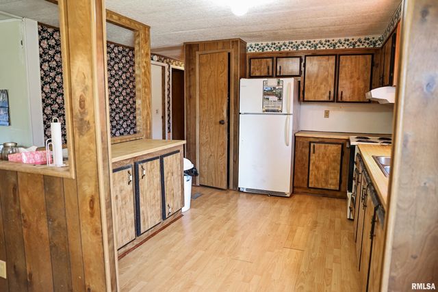 1165 250TH Street, Plymouth, IL 62367