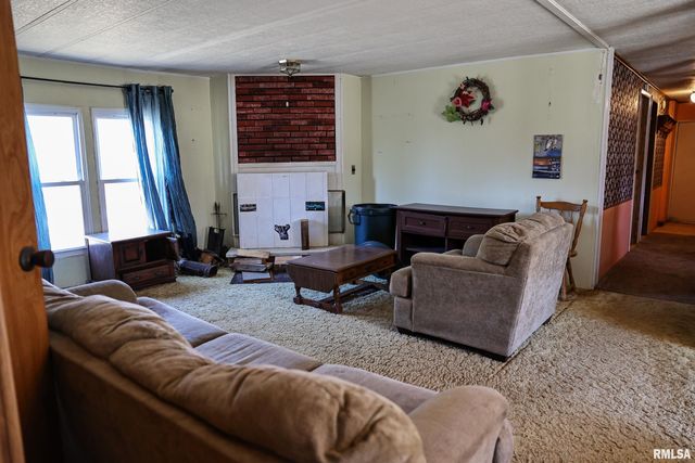 1165 250TH Street, Plymouth, IL 62367