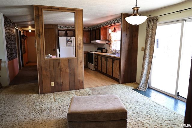 1165 250TH Street, Plymouth, IL 62367