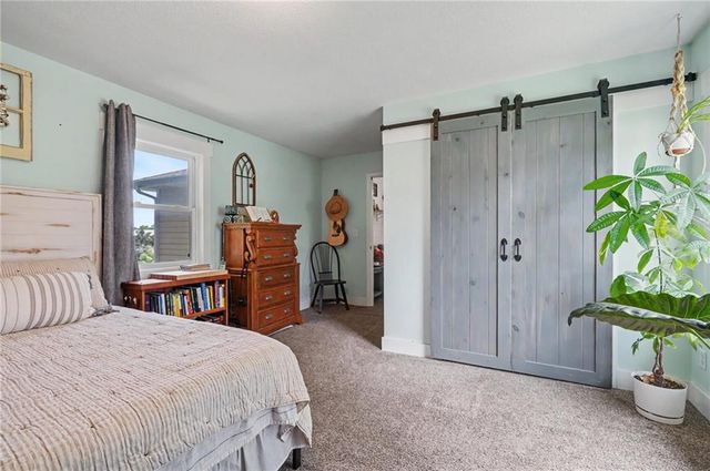 1748 E 800th Road, Lawrence, KS 66049