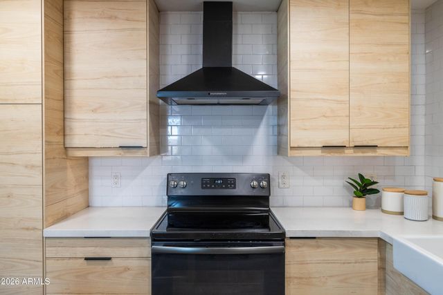 1834 N MITCHELL Street, Phoenix, AZ 85006