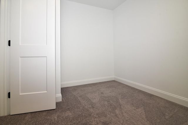 19 Mammoth Road, Hooksett, NH 03106