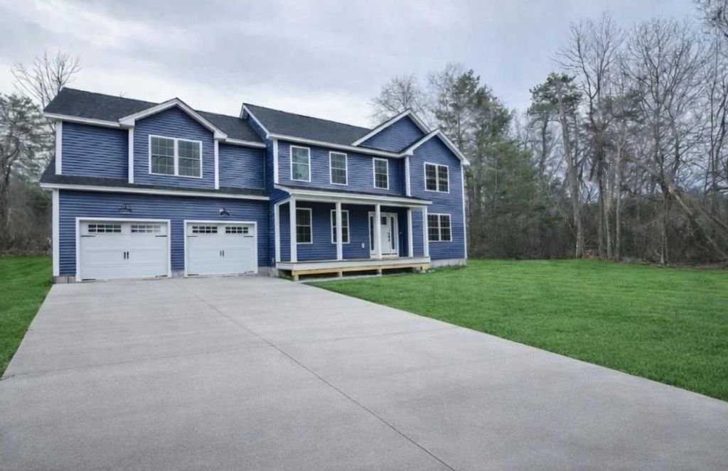 19 Mammoth Road, Hooksett, NH 03106