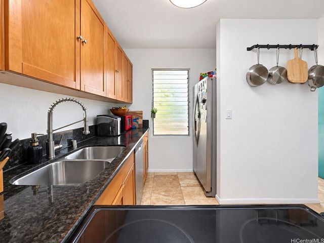 46-232 Kahuhipa Street D203, Kaneohe, HI 96744