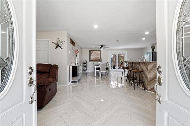 900 Stone Lea Trace, Oxford, GA 30054