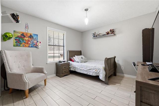 900 Stone Lea Trace, Oxford, GA 30054