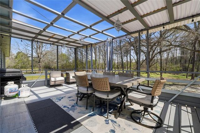 900 Stone Lea Trace, Oxford, GA 30054